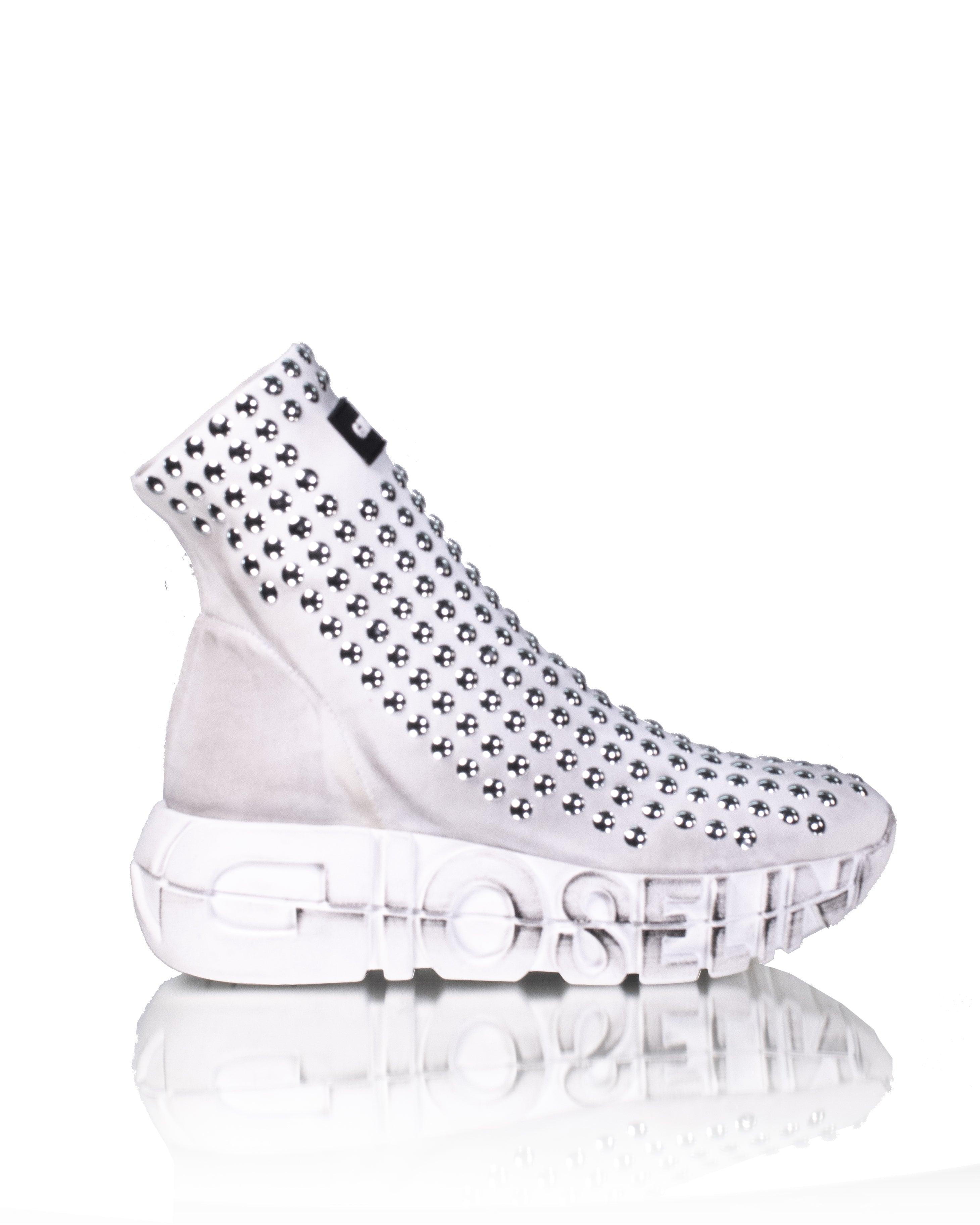 War Vintage Studs - Gioselin