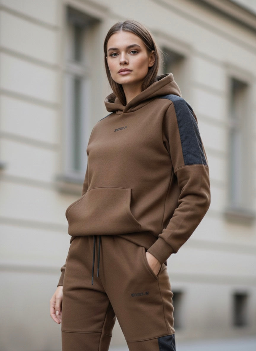 Tuta Essential Marrone