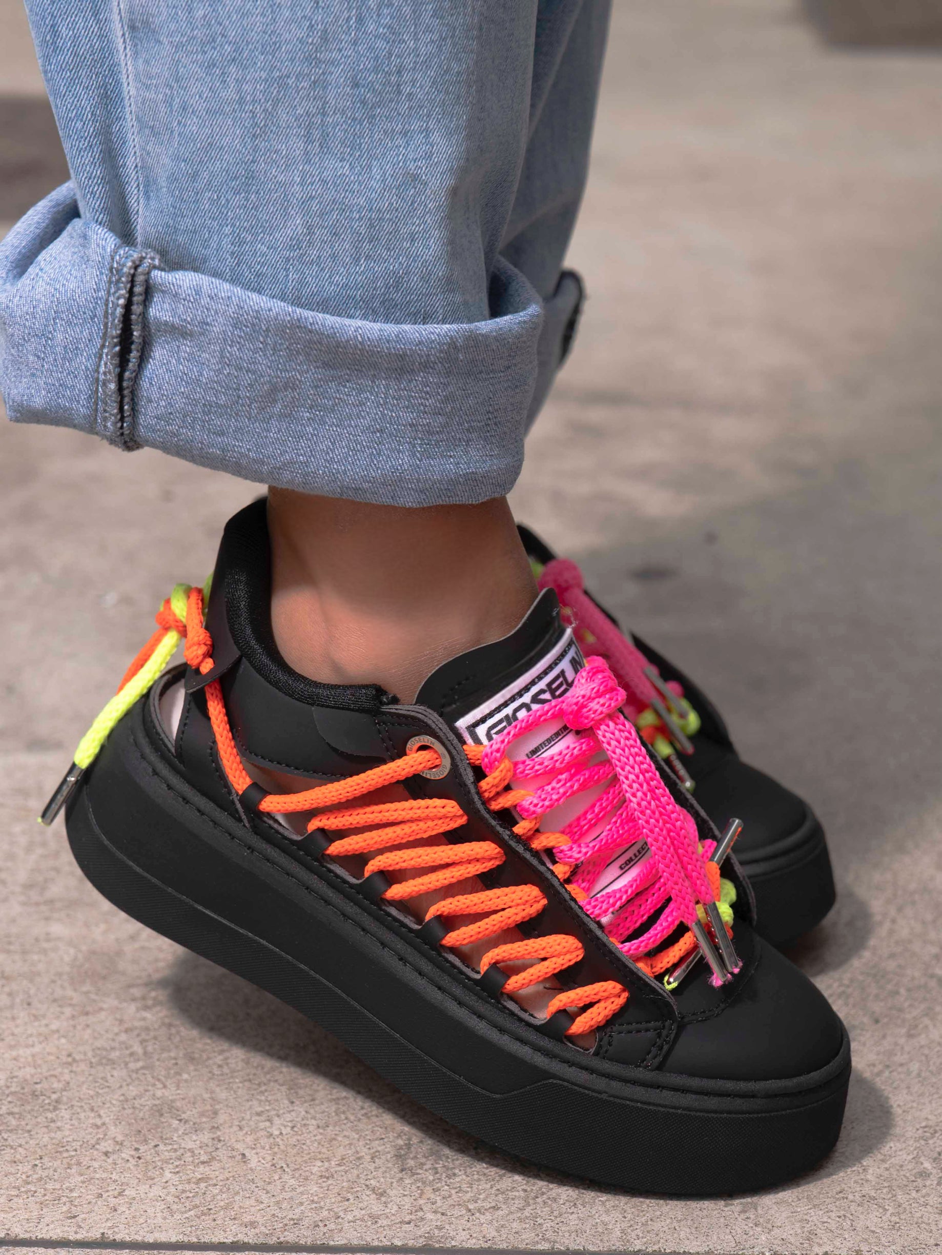 Spaziale Multicolor Nera