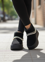 Chamonix Pearl Black