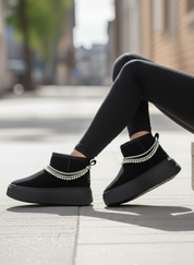 Chamonix Pearl Black